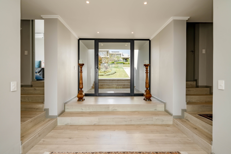 4 Bedroom Property for Sale in Brackenridge Western Cape